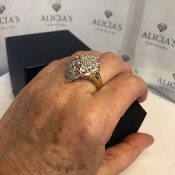 Diamond Cluster Ring - Picture 12 of 12